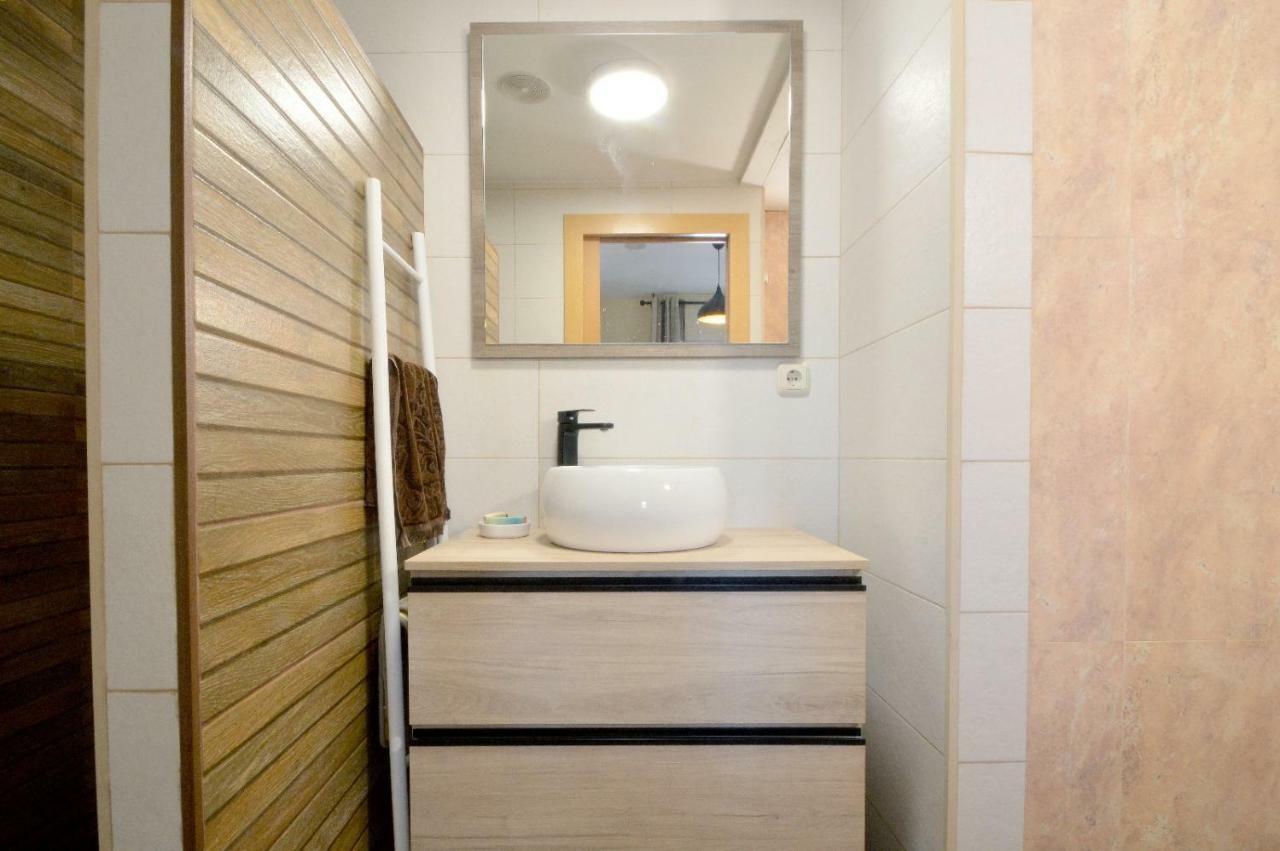 Moderno Apartamento Frente A La Playa Y El Centro Lejlighed Almería Eksteriør billede